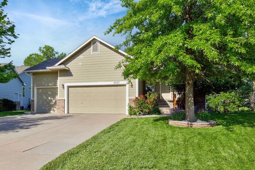 5027 N Osprey Cir, Wichita, KS, 67219-3038 | Card Image