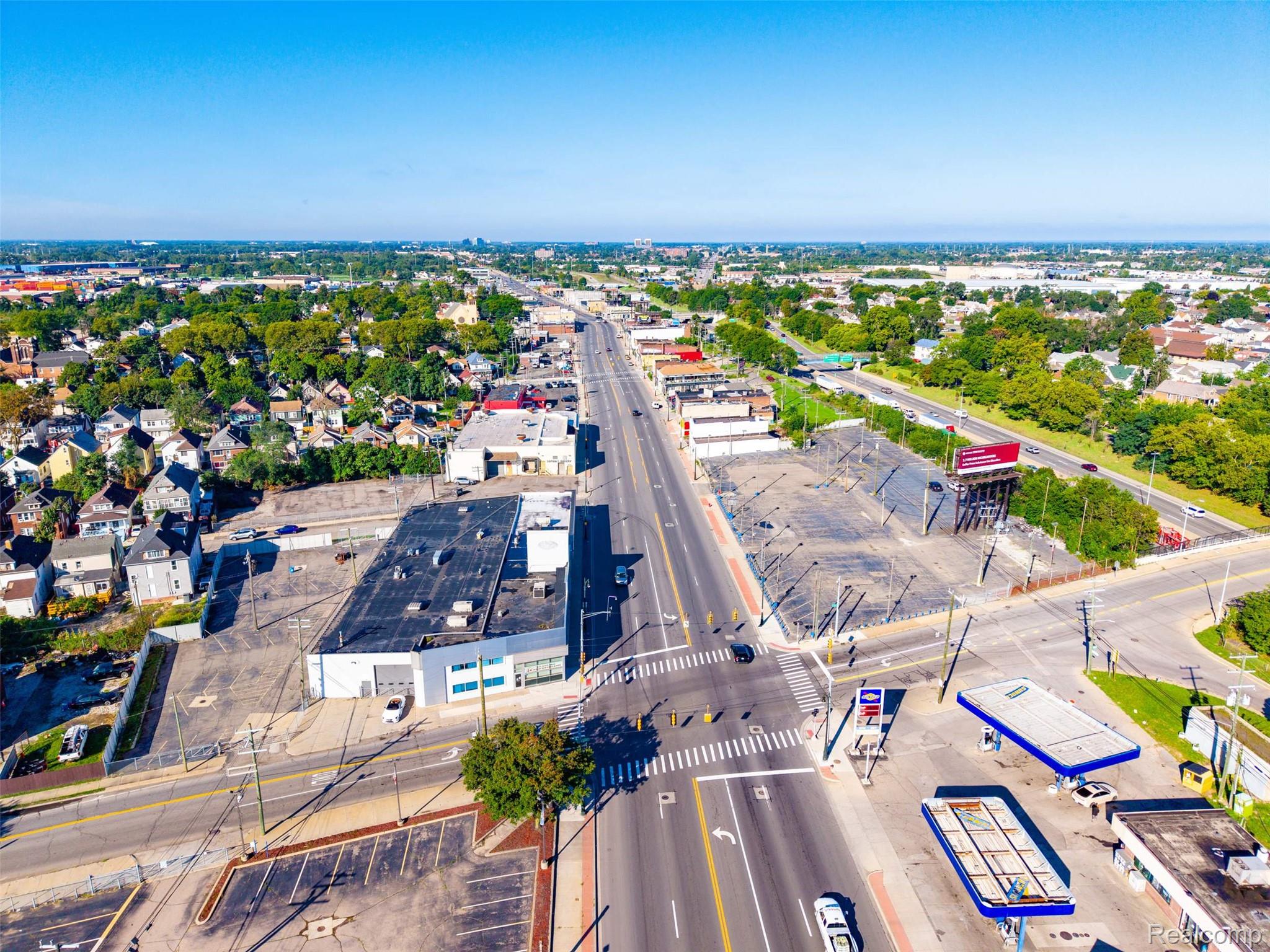 Commercial Lease in Detroit 4