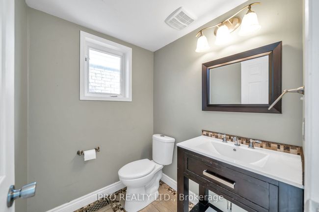 5 Fenton St, House other with 4 bedrooms, 3 bathrooms and 1 parking in Ajax ON | Image 10