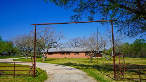 19761 N State Highway 34, Terrell, TX, 75161-0234 | Card Image