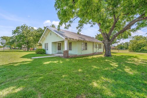301 N Norton St, Dublin, TX, 76446-2055 | Card Image