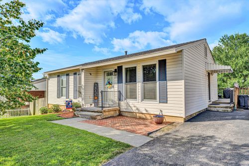 3314 Meadowrun Dr Ne, Roanoke, VA, 24012-6425 | Card Image