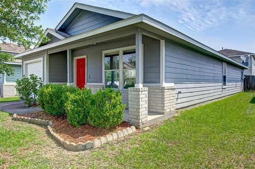 21206 Wortham Oaks Dr, Humble, TX, 77338-1795 | Card Image