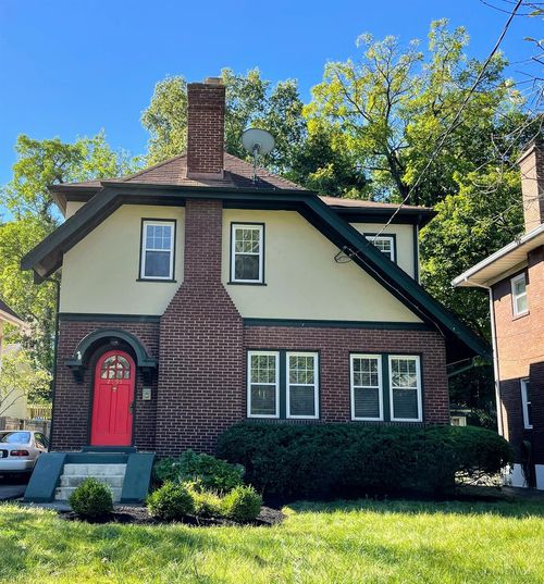 2995 Linwood Ave, Cincinnati, OH, 45208-2938 | Card Image