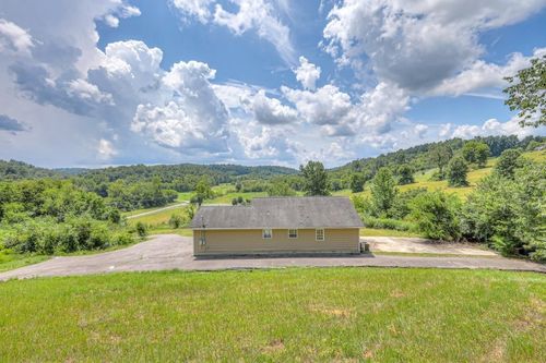 900 New Herman Rd, Shelbyville, TN, 37160-5979 | Card Image