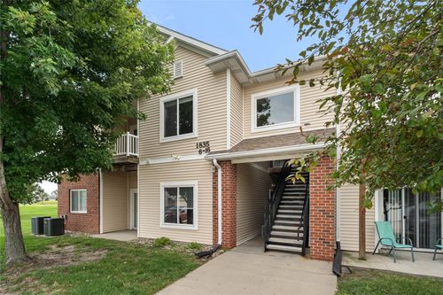 15-1835 Sw White Birch Cir, Ankeny, IA, 50023-7224 | Card Image