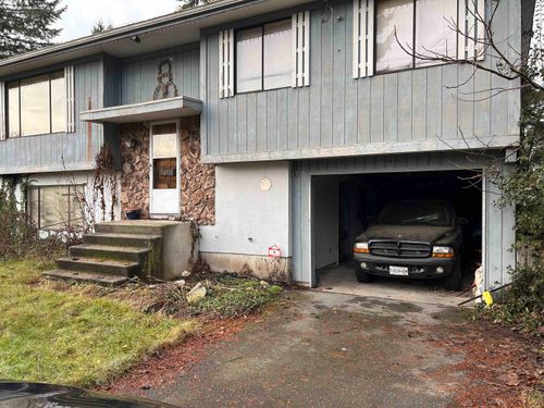 7753 Wren Street, House other with 4 bedrooms, 2 bathrooms and 6 parking in Mission BC | Card Image