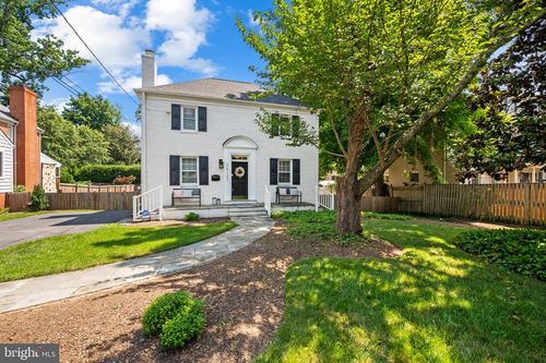 5613 Bradley Blvd, BETHESDA, MD, 20814-1032 | Card Image