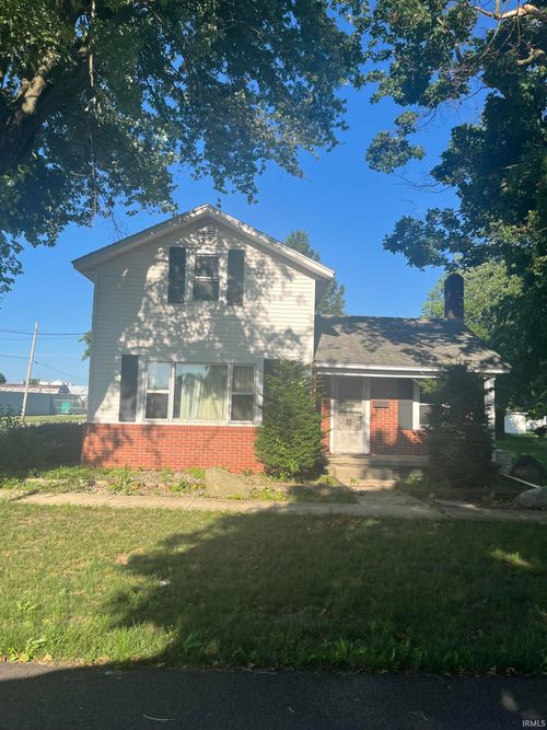 301 S Washington St, Bourbon, IN, 46504-1724 | Card Image