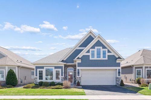 1055 Roselyn Dr, Victoria, MN, 55386-2204 | Card Image