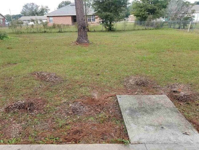 4209 N Island Rd, House other with 3 bedrooms, 2 bathrooms and null parking in Pace FL | Image 7