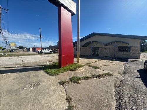 407 N Robinson Dr, Robinson, TX, 76706-5303 | Card Image