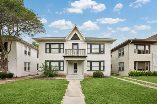 4-1632 Hawthorne St, Houston, TX, 77006-3743 | Card Image