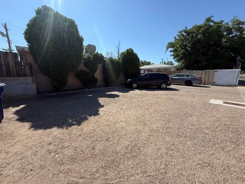 520 Kentucky St Se, Albuquerque, NM, 87108-5177 | Card Image
