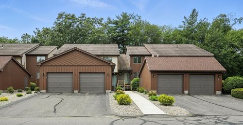 4-4 Pine Grove Dr, South Hadley, MA, 01075-2195 | Card Image