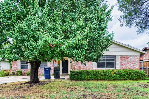 1106 Intervale Dr, Garland, TX, 75043-5035 | Card Image