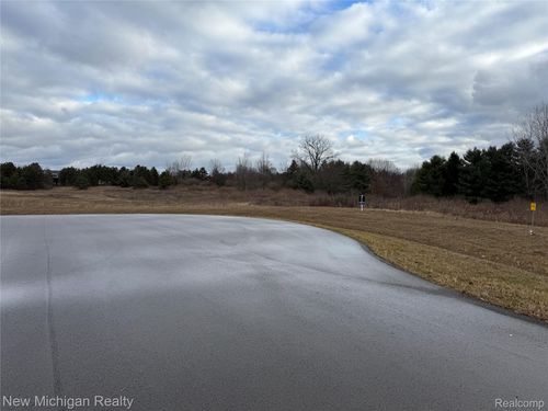 3215 Pompilio Dr, Rochester, MI, 48306 | Card Image