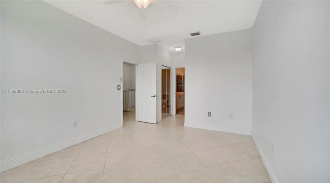 10931 Nw 79th St, Townhouse with 4 bedrooms, 2 bathrooms and null parking in Doral FL | Image 18