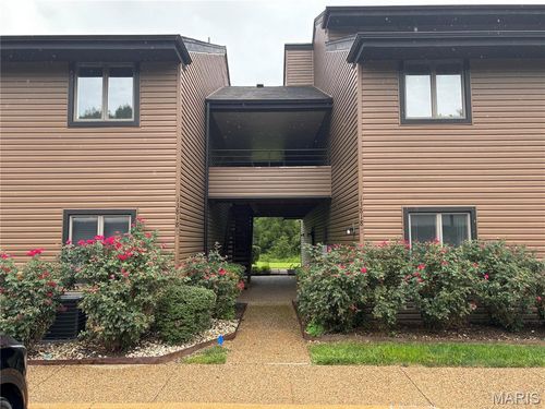 b-13818 Amiot Dr, Saint Louis, MO, 63146-3663 | Card Image