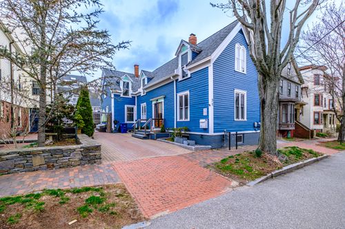 71 Gray Street, Portland, ME, 04102 | Card Image