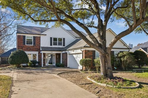709 Bridget Way, Hurst, TX, 76054-2015 | Card Image