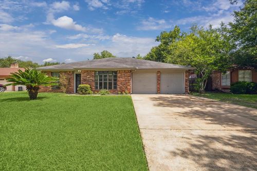 2717 Parrott Ave, Rosenberg, TX, 77471-4554 | Card Image