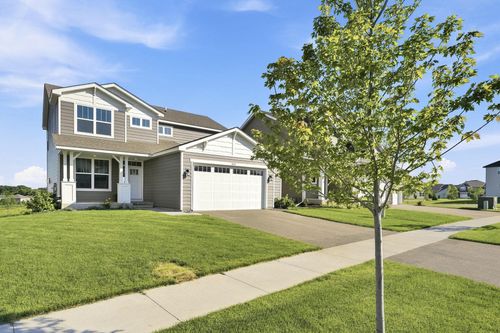 8807 Periwinkle Blvd, Woodbury, MN, 55129-6407 | Card Image