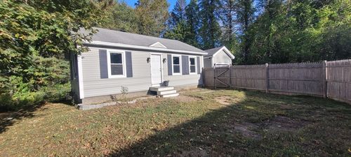 123 W River Rd, Hooksett, NH, 03106-2626 | Card Image