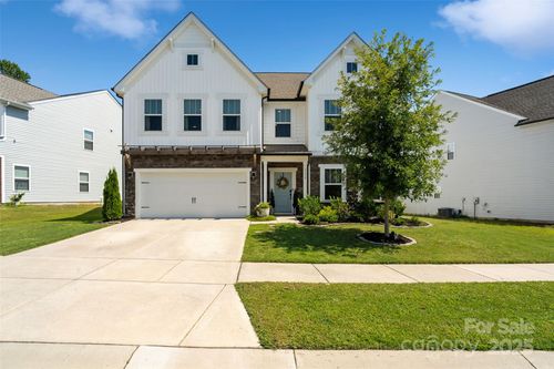3178 Pinehills Way, Mount Holly, NC, 28120-0375 | Card Image