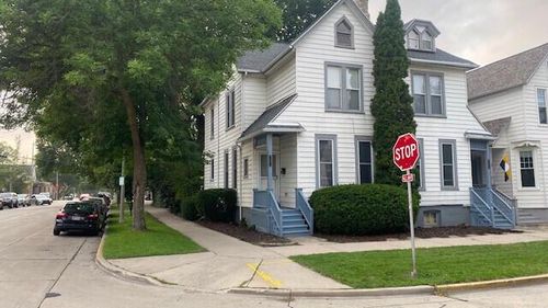 1501 N Cass Street, Milwaukee, WI, 53202 | Card Image