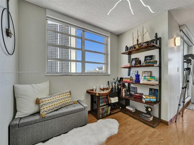 1702 - 1833 S Ocean Dr, Condo with 2 bedrooms, 2 bathrooms and null parking in Hallandale Beach FL | Image 9