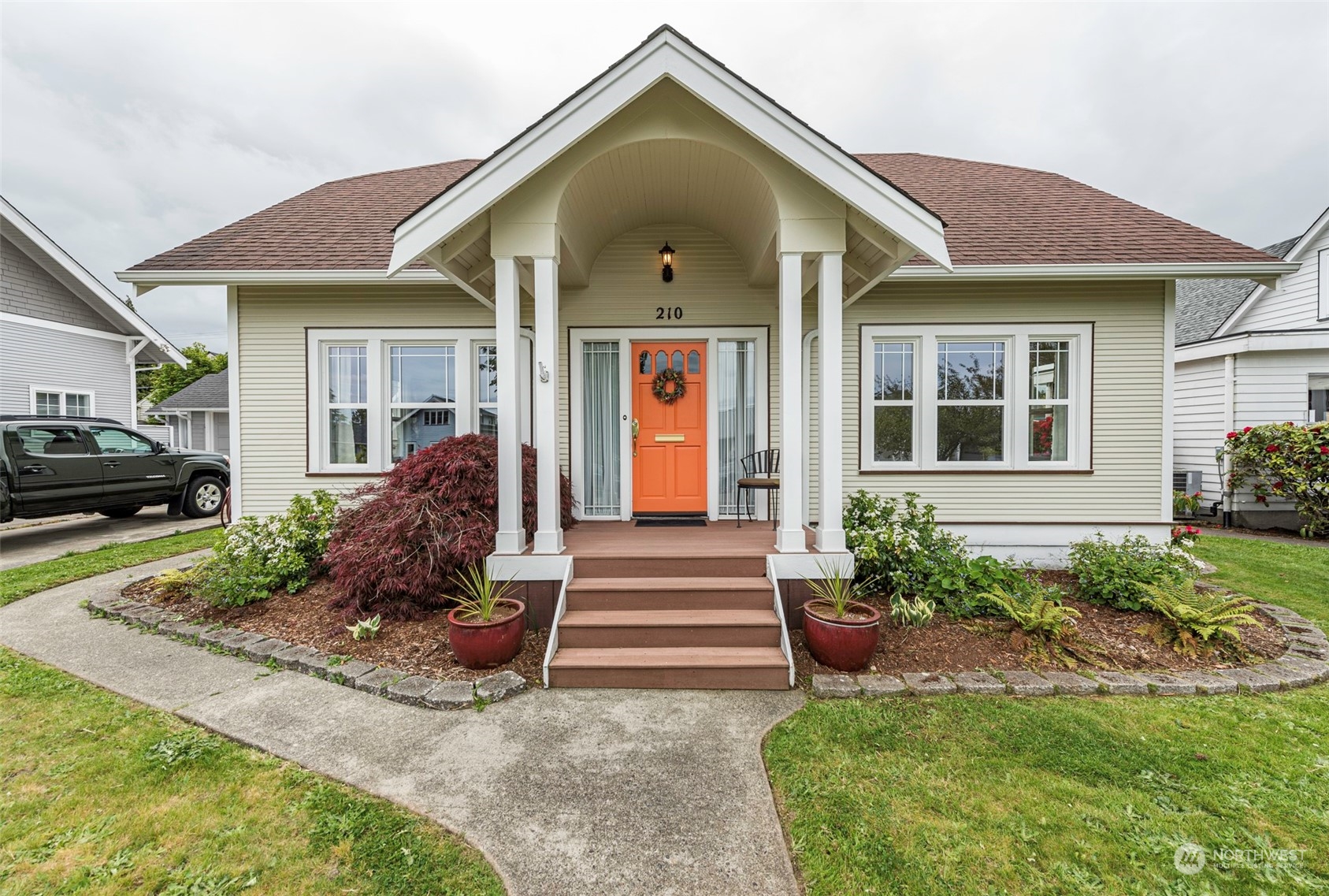 210 W 13th Street, For Sale in Port Angeles Zoocasa