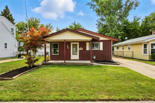 24337 Pennie St, Dearborn Heights, MI, 48125-2015 | Card Image