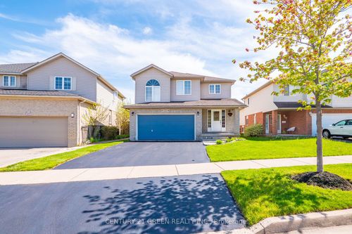 21 Hawkswood Dr, Kitchener, ON, N2K4J6 | Card Image