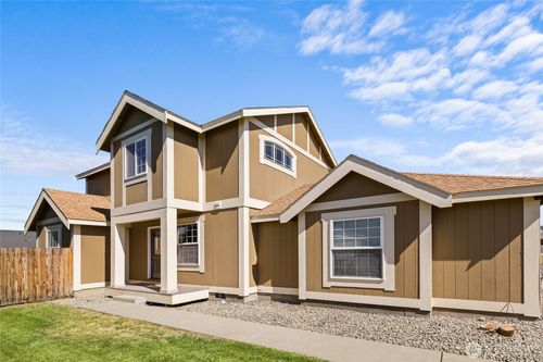 2417 N Water St, Ellensburg, WA, 98926-2066 | Card Image