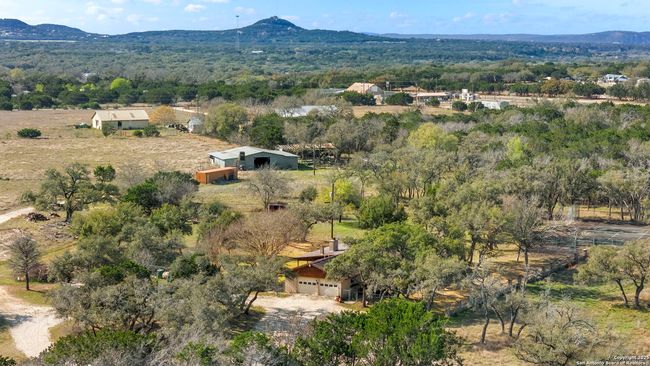 4521 Fm 1283, Home with 3 bedrooms, 2 bathrooms and null parking in Pipe Creek TX | Image 38