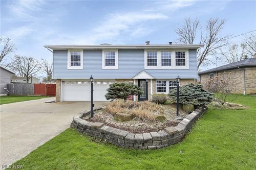 4164 Regal Ave, Brunswick, OH, 44212-2922 | Card Image