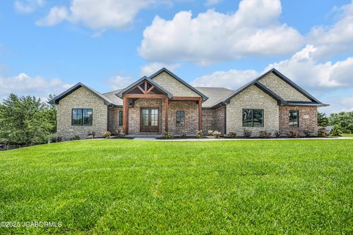 3521 Gettysburg Pl, Jefferson City, MO, 65109-6831 | Card Image