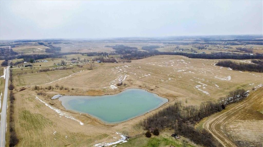 22305 County Road P, Weston, MO 64098