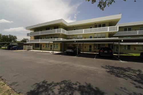 132-4705 1st St Ne, ST PETERSBURG, FL, 33703-3036 | Card Image