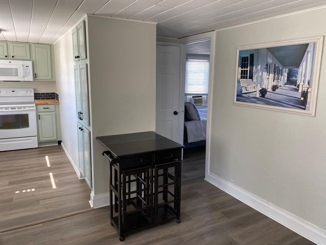 203 Se 2 Nd Ave, Condo with 2 bedrooms, 1 bathrooms and null parking in Okeechobee FL | Image 5