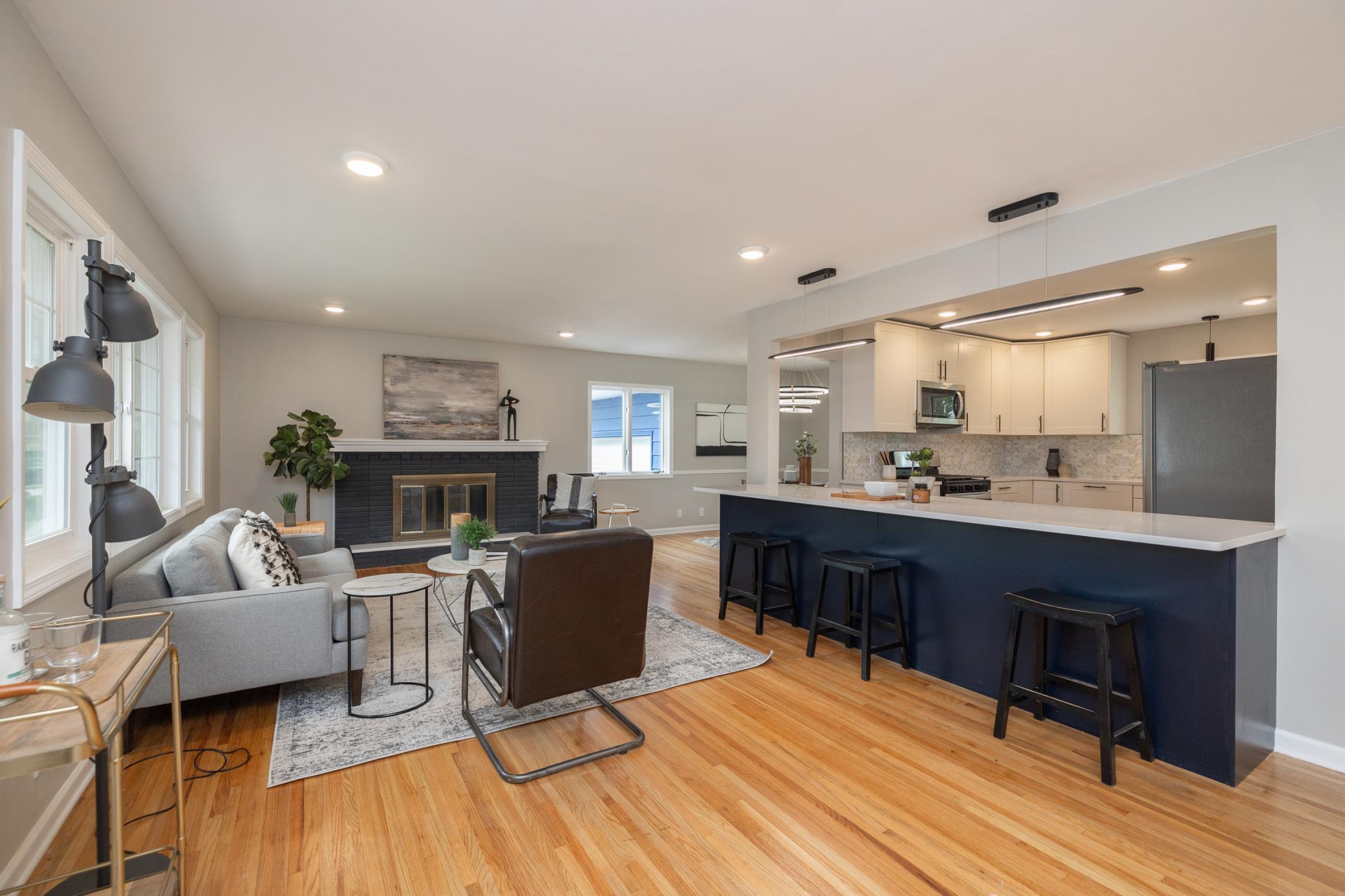 Chowen Ave, Edina, MN 55410