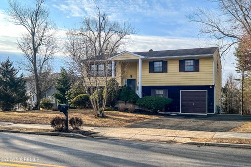 1226 County Line Rd E, Lakewood, NJ, 08701-2232 | Card Image