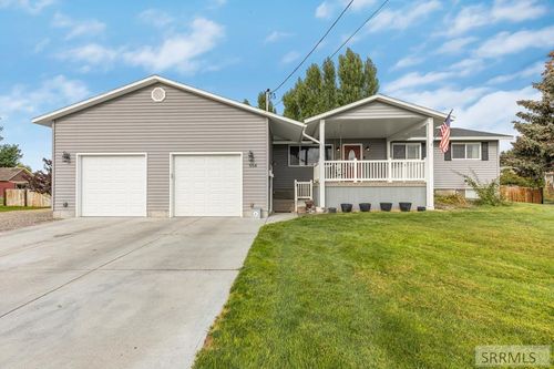 554 N Park Ave, Shelley, ID, 83274-1014 | Card Image