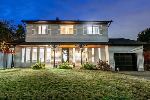 3329 270 St, Aldergrove, BC, V4W3G5 | Card Image