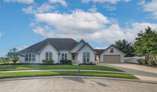 118 Lac Segnette Dr, Luling, LA, 70070-4285 | Card Image