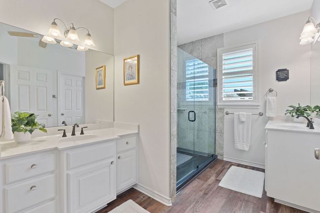 30112 Twin Creek Dr, House other with 3 bedrooms, 2 bathrooms and 6 parking in Georgetown TX | Image 13