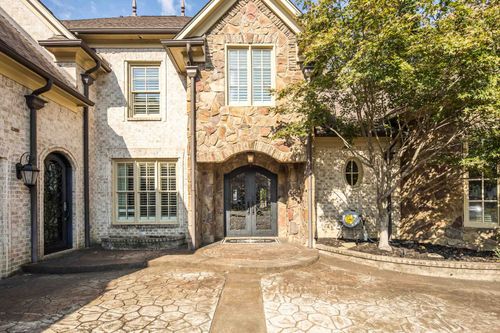 6405 Crumpler Blvd, Olive Branch, MS, 38654-1945 | Card Image