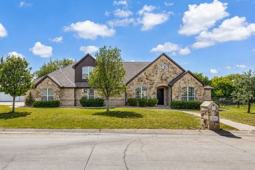 544 Hubbard Cir, Nevada, TX, 75173-8323 | Card Image