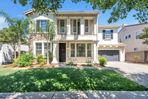 4952 Westlake Pkwy, Sacramento, CA, 95835-2039 | Card Image